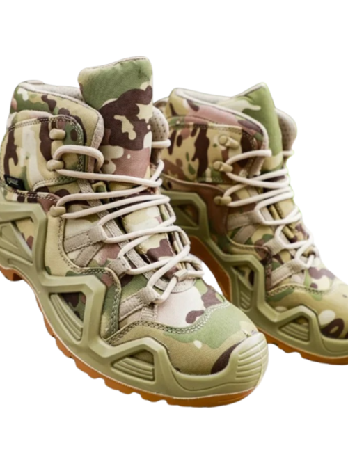 Trendige High-Top Sneakers mit Camouflage-Muster für Mode und Funktion.